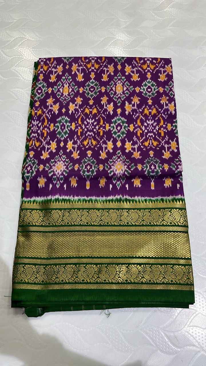 Pochampally Ikkat Silk Saree in Purple and Green Kanchi Border