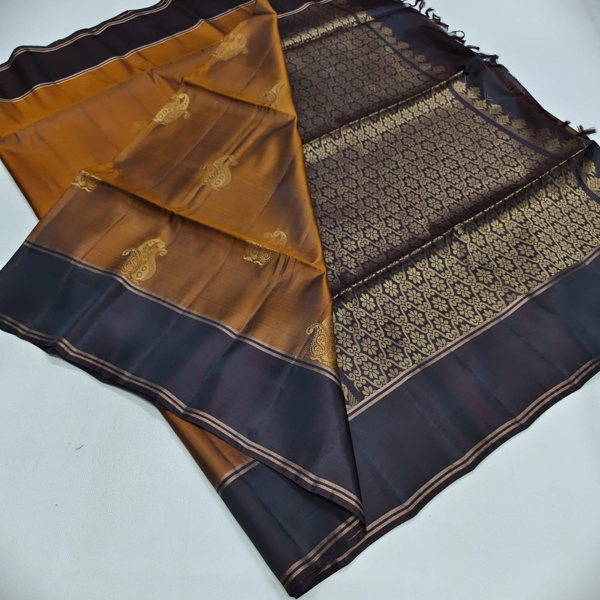 Emerald Grace Semi Silk Saree with Gold Yellow And Black Contrast Border & Rich Woven Pallu