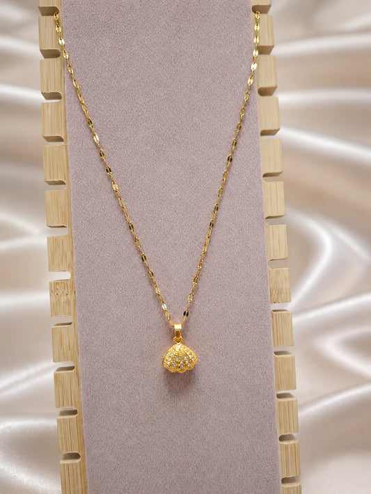 Korean Style Elegant Gold-Plated Seashell Pendant Necklace