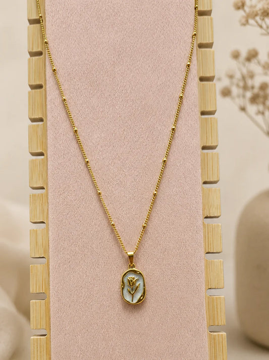Korean Style Vintage Mother of Pearl Rose Pendant Necklace