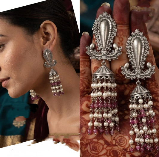 Beautifull Amrapali Lighte Weight Designer Earrings with Pearl and Red Beads