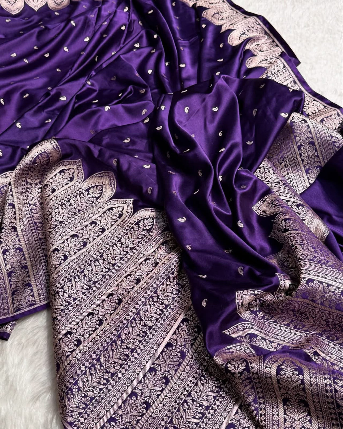Traditional Banarasi Premium Mashru Silk Saree – Deep Purple Buti Pattern with Elegant Floral Banarasi Border