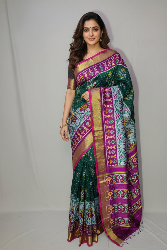 Pochampally Ikkat Pure Silk Saree in Forest Green & Magenta Pink with Pallu Zari Border