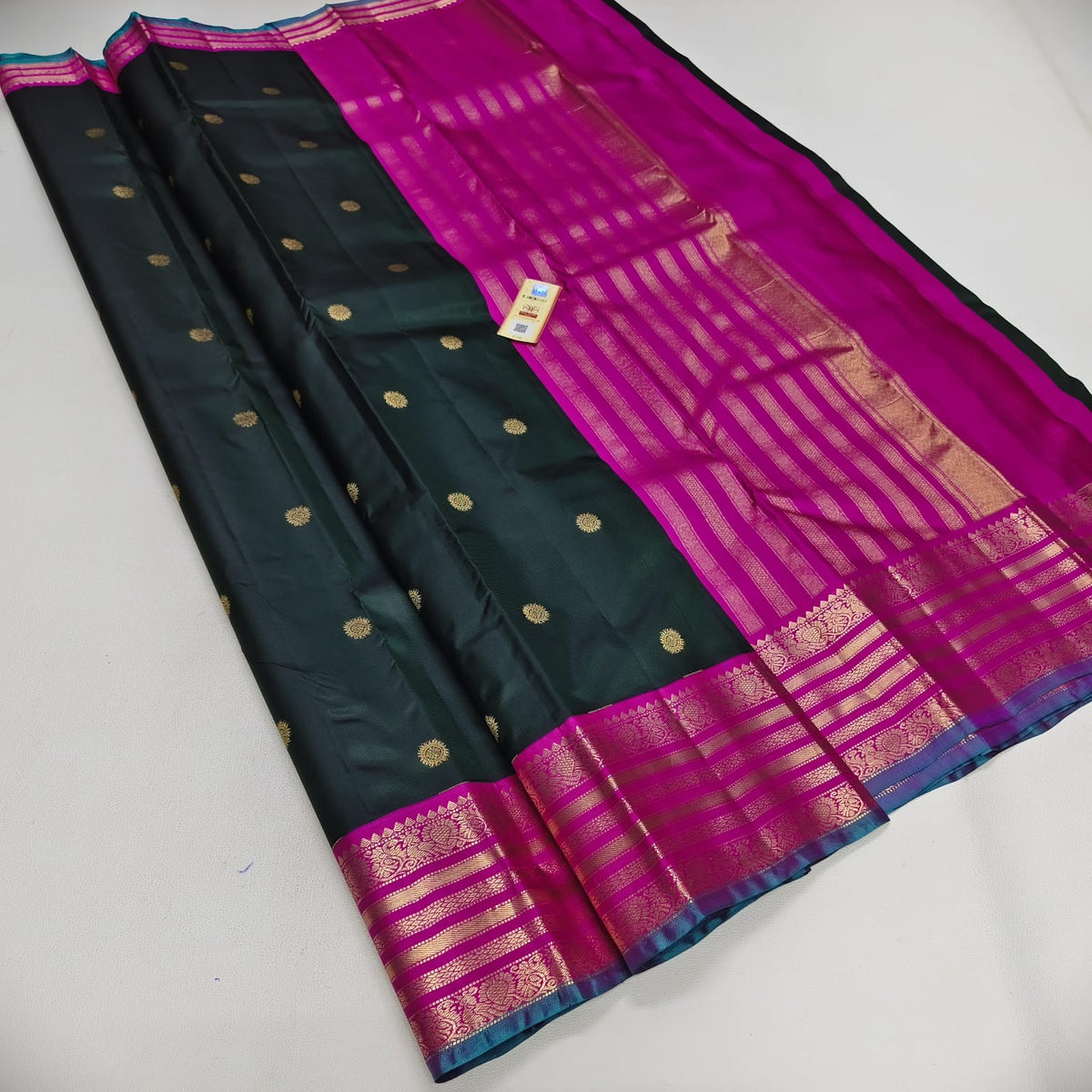 Kanchipuram Silk Saree in Jet Black & Bright Magenta Pink with Zari Border-Contrast Pallu