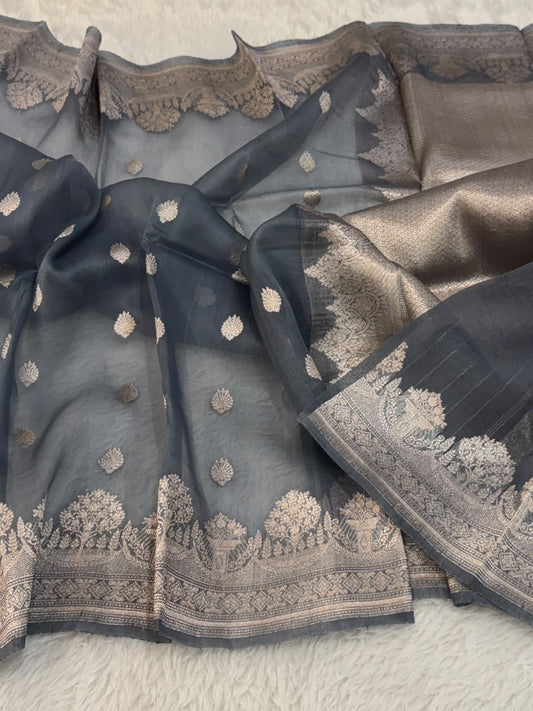 Handloom Banarasi Pure Organza Kora Silk Saree – Charcoal Grey with Antique Golden Zari Kadwa Motifs & Scalloped Border
